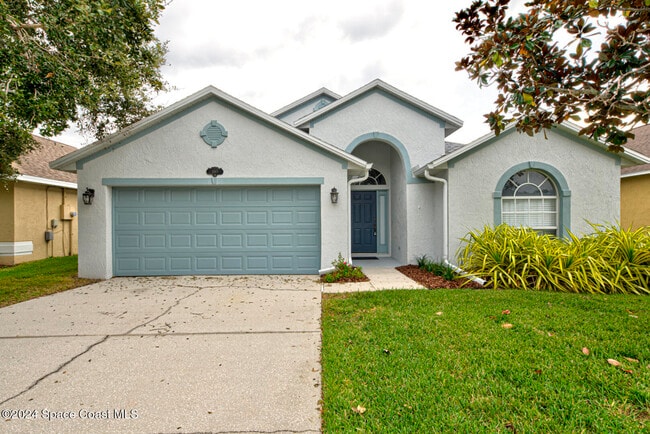 property at 1085 Sedgewood Cir