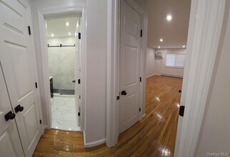 15 Brevoort Dr in Pomona, NY - Building Photo - Building Photo