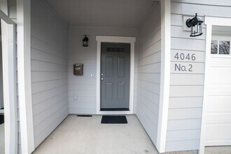 4046 SE Harrison St in Milwaukie, OR - Building Photo - Building Photo