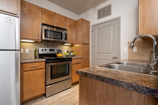 Encore Alsbury in Burleson, TX - Building Photo