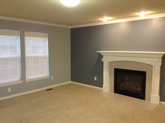 3748 Waterstone in Amelia, OH - Foto de edificio - Building Photo