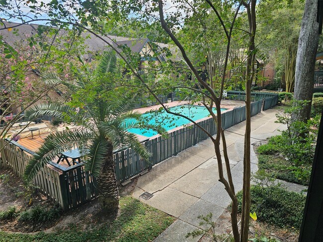 property at 8287 Kingsbrook Rd