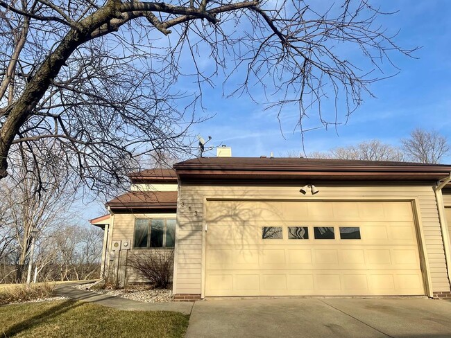 property at 313 Woodmar Hts