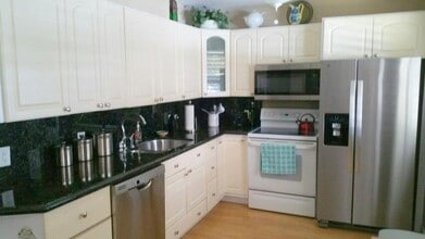 2424 N Federal Hwy in Boynton Beach, FL - Building Photo - Building Photo