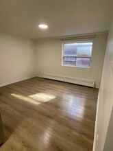 60 Triller Ave in Toronto, ON - Building Photo - Building Photo