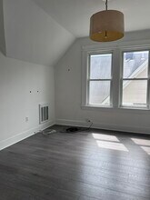 783 Brewster St, Unit 3 in Bridgeport, CT - Building Photo - Building Photo