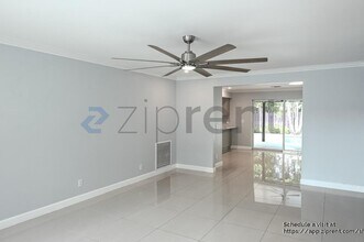 3343 NW 69th St in Fort Lauderdale, FL - Building Photo - Building Photo