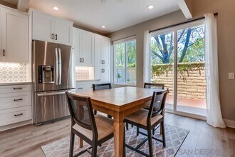 3887 Creststone Pl in San Diego, CA - Building Photo - Building Photo