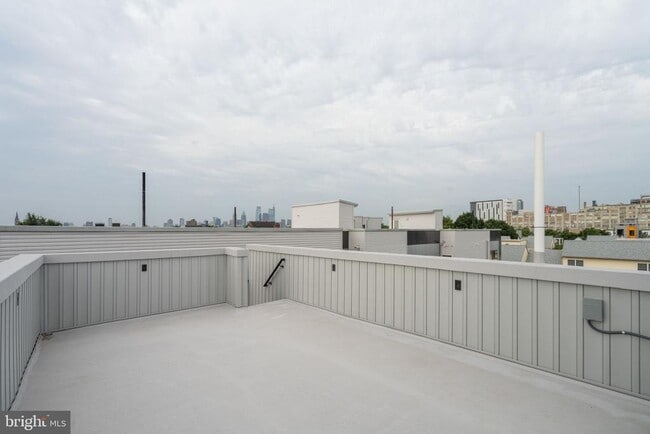 property at 528 W Berks St