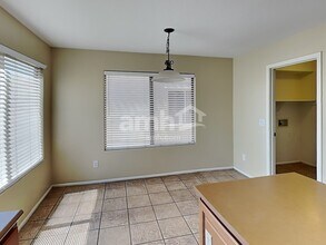 8409 S 50th Ln in Phoenix, AZ - Building Photo - Building Photo