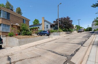 76 W Apricot Ave in Salt Lake City, UT - Building Photo - Building Photo