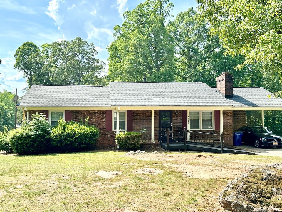 2812 Coleman Loop Rd in Hillsborough, NC - Building Photo
