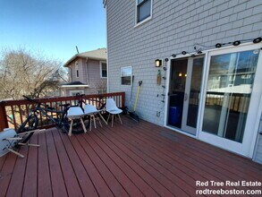 77 Rock Glen Rd in Medford, MA - Building Photo - Building Photo