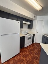 7200 W T C Jester Blvd in Houston, TX - Building Photo - Building Photo