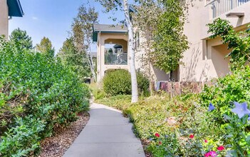 530 Mohawk Dr, Unit 76 in Boulder, CO - Building Photo - Building Photo