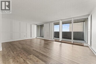 380 Pelissier St in Windsor, ON - Foto de edificio - Building Photo