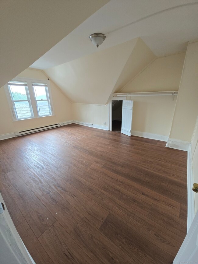 28 Wilson St in Waterbury, CT - Building Photo - Building Photo