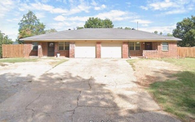 property at 408 W Pointer Trail