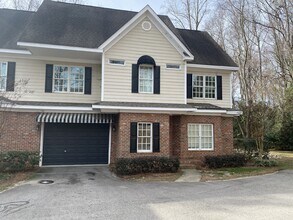 320 Glenburney Dr in Fayetteville, NC - Building Photo - Building Photo