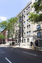 341 West 45th Street in New York, NY - Building Photo - Building Photo