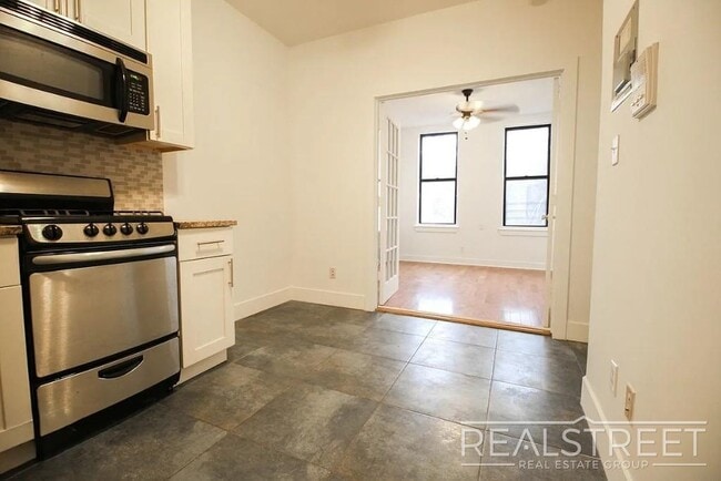 Harman Street, Unit 2LF in Brooklyn, NY - Building Photo - Building Photo