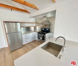3617 Helms Ave in Culver City, CA - Building Photo - Building Photo