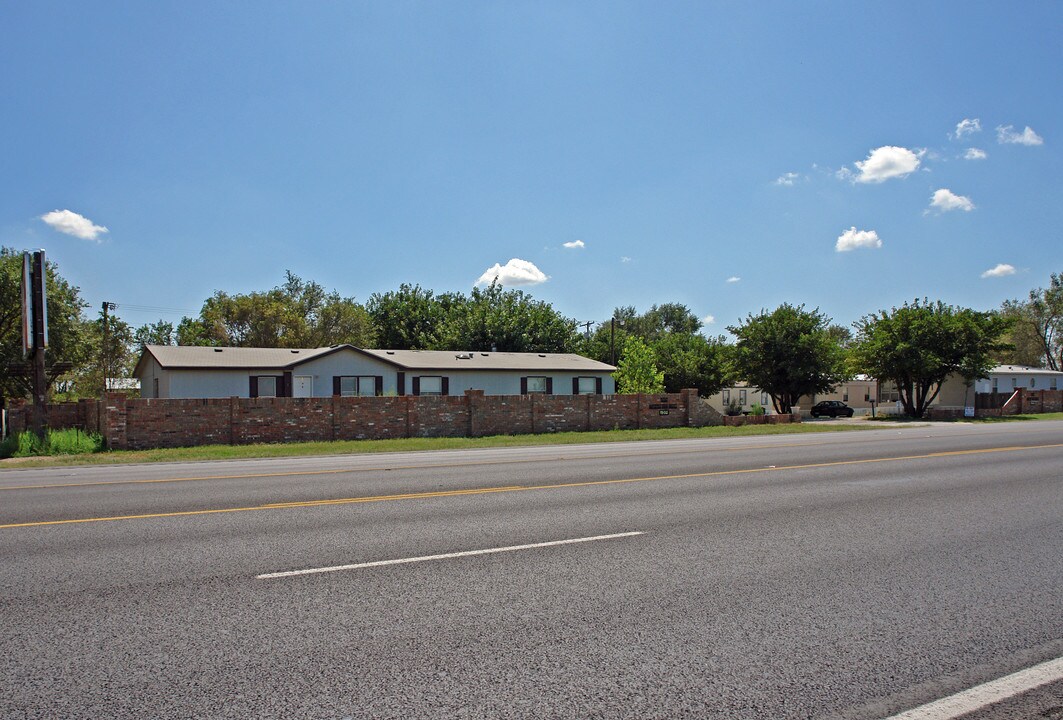 West Gate Mobile Home Park in Lubbock, TX - Building Photo