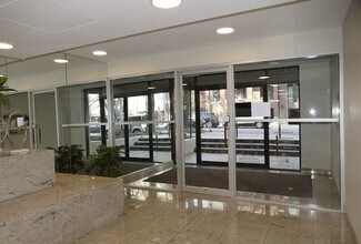 515 W Wrightwood Ave, Unit 203 in Chicago, IL - Building Photo - Building Photo