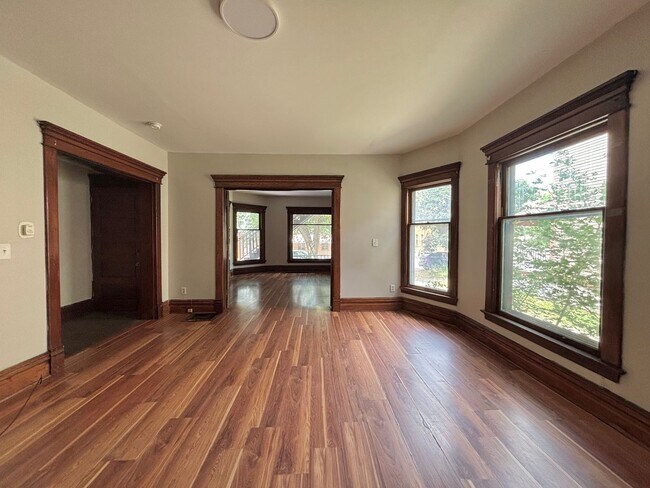 743 Academy St in Kalamazoo, MI - Building Photo - Building Photo