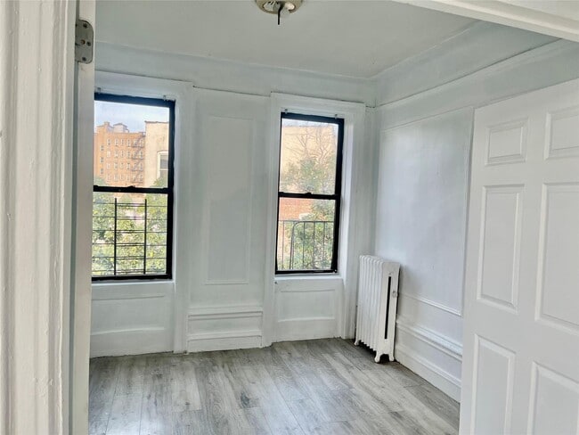 3064 Albany Crescent in Bronx, NY - Foto de edificio - Building Photo
