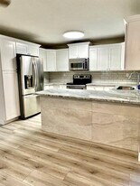 4941 Alder Dr in West Palm Beach, FL - Building Photo