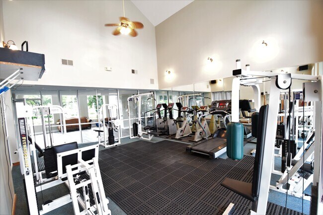 3421 Winkler Ave in Ft. Myers, FL - Building Photo - Building Photo