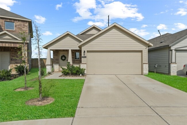 7911 Tuscan Cypress Dr