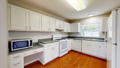 3120 Promenade Cir in Ann Arbor, MI - Building Photo - Building Photo