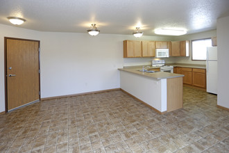 Legacy South Apartments in Fargo, ND - Building Photo - Interior Photo