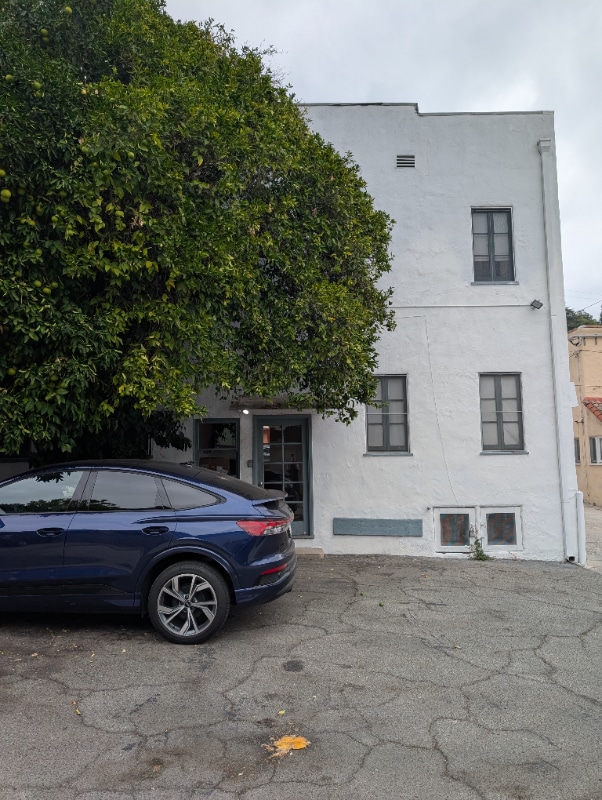 2477 Cheremoya Ave in Los Angeles, CA - Building Photo - Building Photo