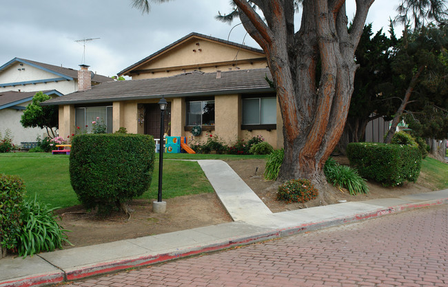 512 Granger Terr. in Sunnyvale, CA - Building Photo - Building Photo