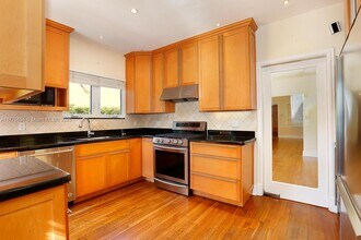 712 Navarre Ave in Coral Gables, FL - Building Photo - Building Photo
