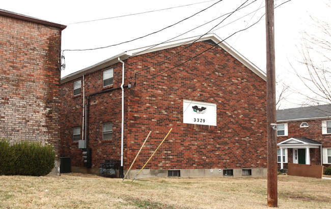 3329 Breckenridge Ln in Louisville, KY - Building Photo - Building Photo