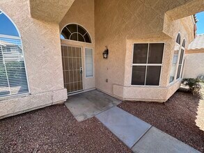 11109 W Amelia Ave in Avondale, AZ - Foto de edificio - Building Photo
