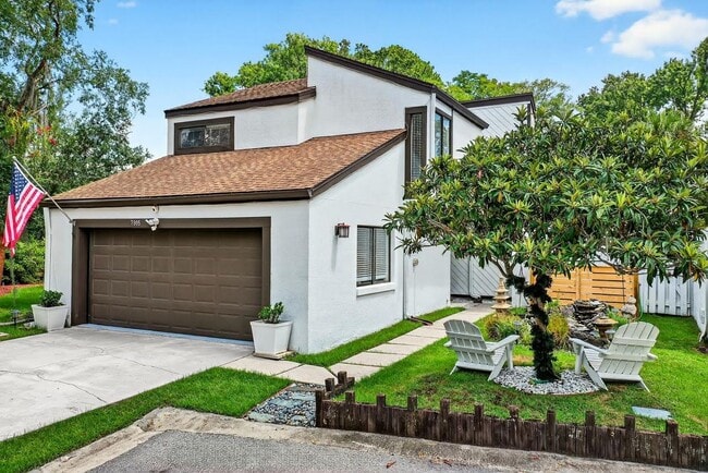 property at 7805 Baymeadows Cir W