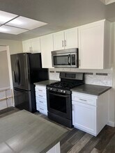 8325 Garry Oak Dr in Citrus Heights, CA - Building Photo - Building Photo