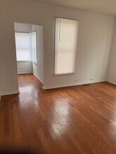 140 College St in Elgin, IL - Building Photo - Building Photo