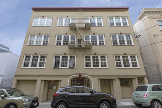 Brosnan Apartments in San Francisco, CA - Building Photo - Building Photo