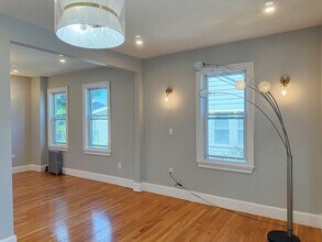 187 Liberty St in Quincy, MA - Building Photo - Building Photo