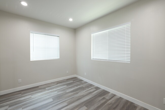 3927 Wisconsin St in Los Angeles, CA - Building Photo - Building Photo