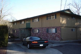 First Avenue Apartments in Camas, WA - Foto de edificio