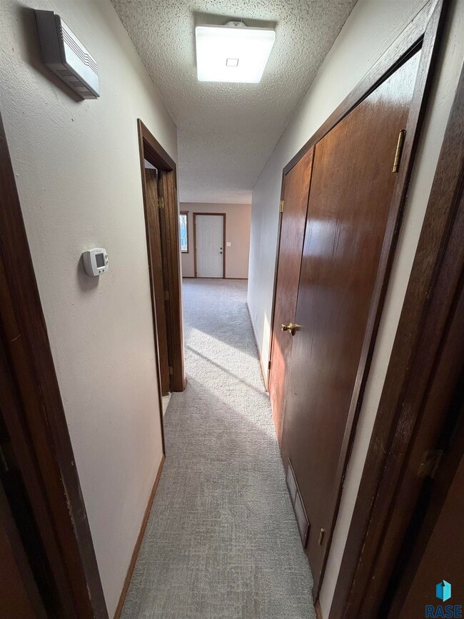 900 N Kiwanis Ave in Sioux Falls, SD - Building Photo - Building Photo