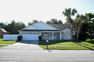 2216 Kiwi Trail in Clermont, FL - Building Photo