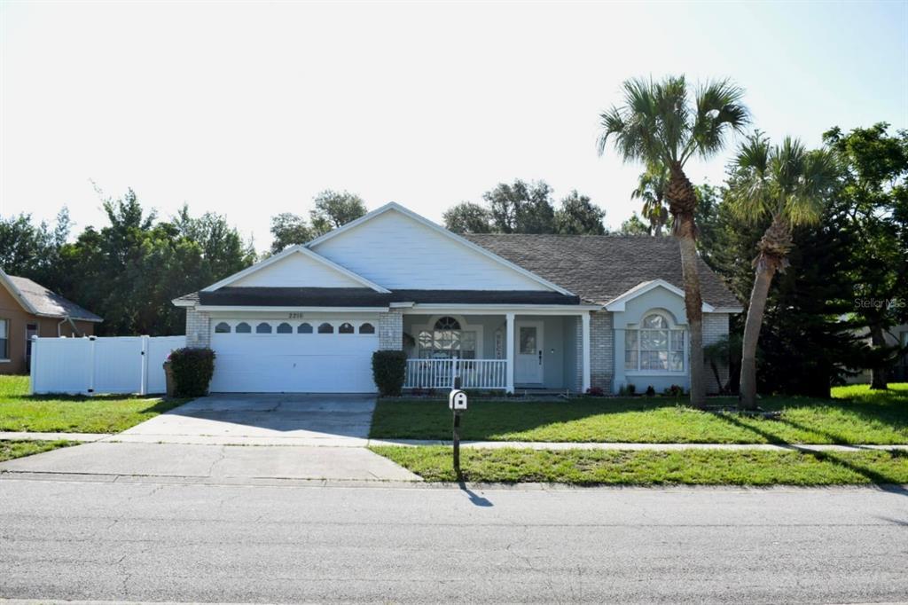 2216 Kiwi Trail in Clermont, FL - Building Photo
